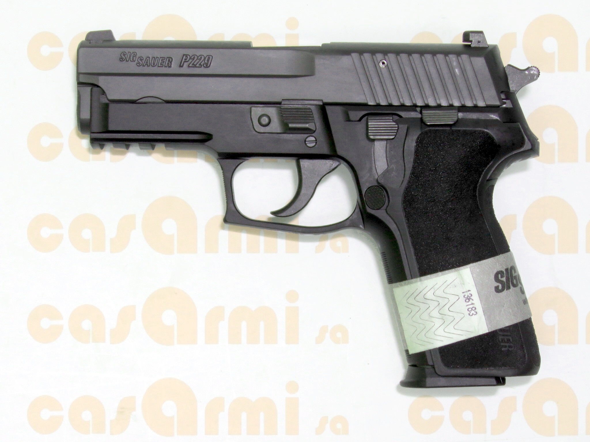 SIG SAUER mod. P229, con scatola originale 9 Para